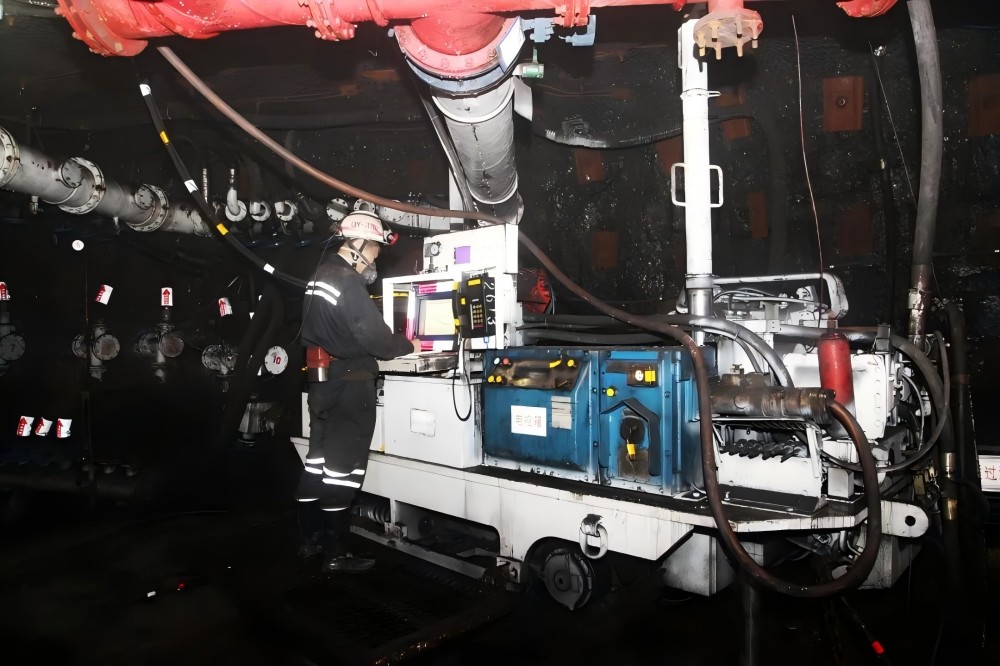 Sihe Mine Sets New Record for Daily Advance of 1,000-Meter Directional Drilling Rig